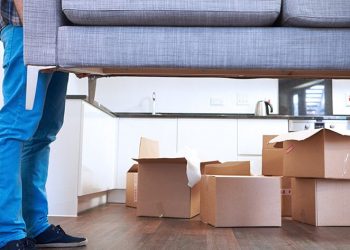 Conman Tricks Seven Renters Out of Deposits 