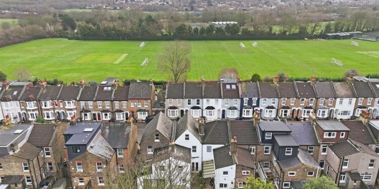 Woodford Green Property Market Guide for Buyers and Sellers 